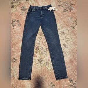 Zara The 80's High Waist Slim Fit Skinny Leg Jean in Astra Blue - Size 6 EUR 38